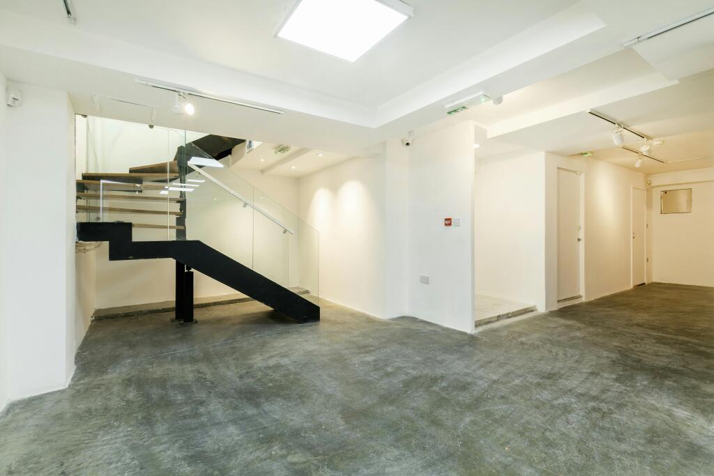 32 Grays Inn Road 9.jpg