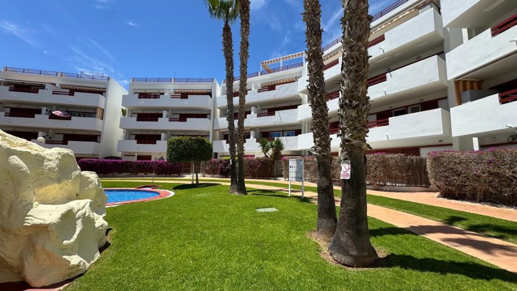 Main image of property: Valencia, Alicante, Playa Flamenca