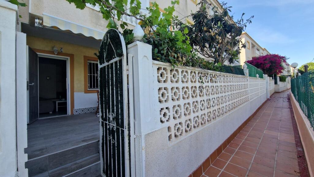 Main image of property: Valencia, Alicante, La Mata