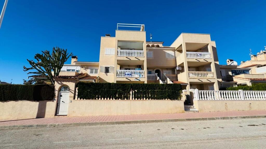 Main image of property: Valencia, Alicante, Playa Flamenca