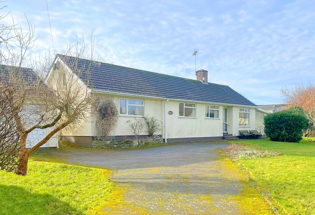 2 bedroom bungalow for sale in Llandogo Road, Trellech, NP25