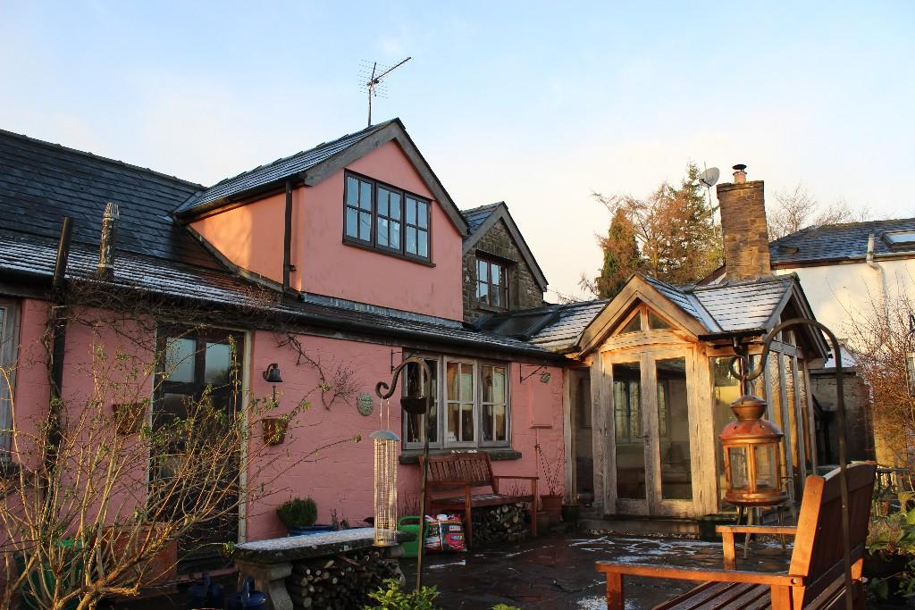 2 bedroom character property for sale in Welsh Newton Common