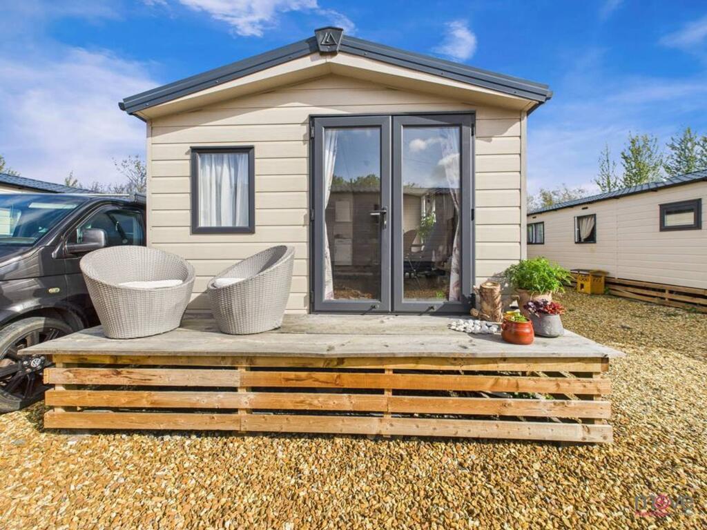 Main image of property: 5 Oak Close, Court Farm Estate, Tewkesbury Road - GL2 9PX
