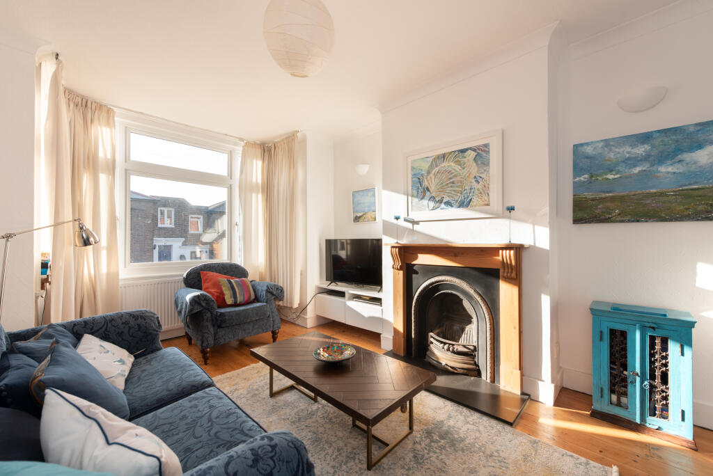 Main image of property: Red Lion Ln, Shooters Hill, SE18