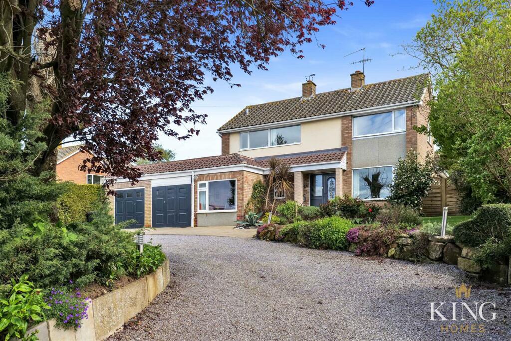 4 bedroom detached house for sale in Withybed Lane, Inkberrow