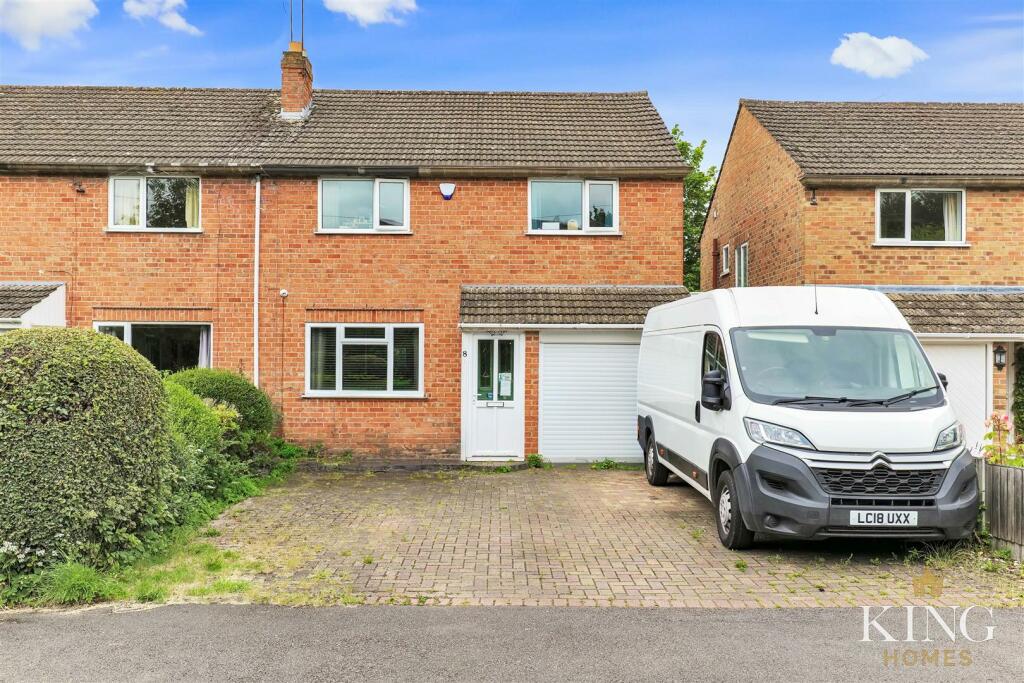 3 bedroom semidetached house for sale in Brickyard Lane, Studley, B80