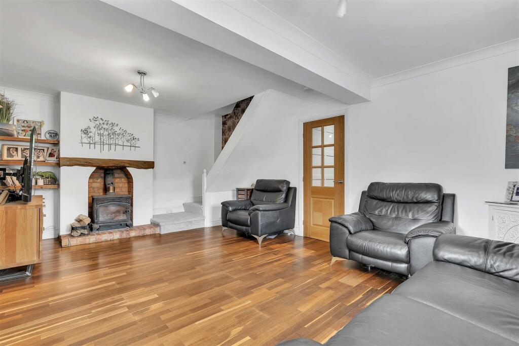 Additional property image - Birmingham Road, Mappleborough Green, Warwickshire