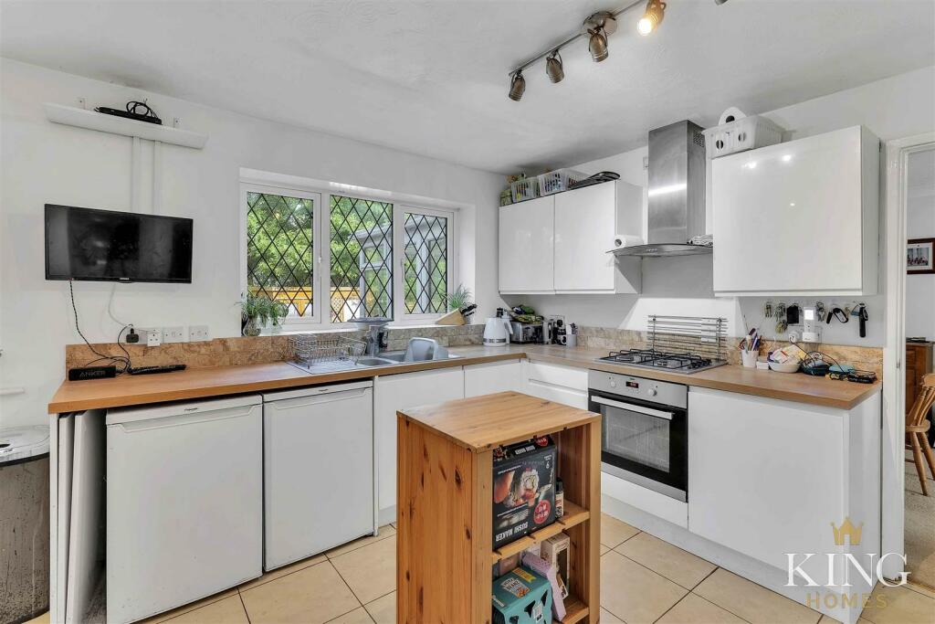 Additional property image - Bell Mead, Studley