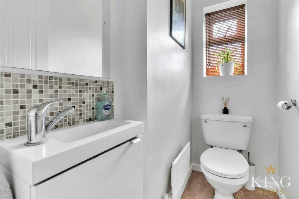 Additional property image - Bell Mead, Studley