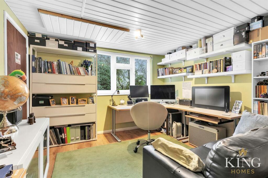 Additional property image - Evesham Road, Weethley, Alcester