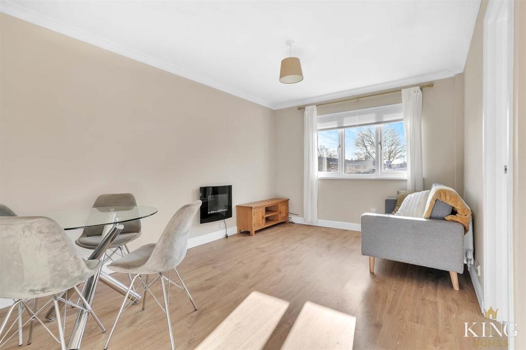 Additional property image - Lea Close, Alcester