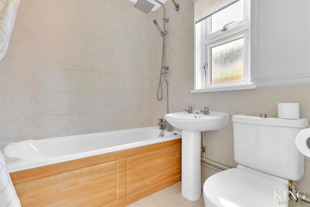 Additional property image - Lea Close, Alcester