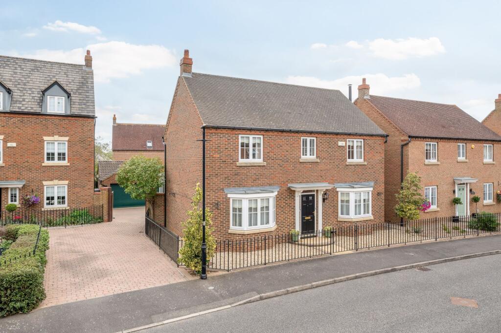 Main image of property: Longmeadow Drive, Wilstead, MK45