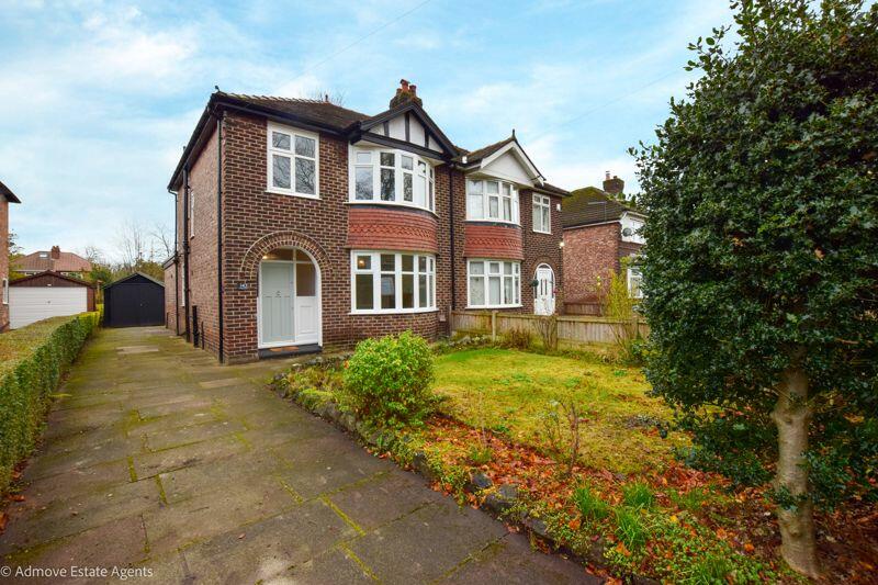 3 bedroom semidetached house for sale in Broad Road, Sale, M33 2EZ, M33