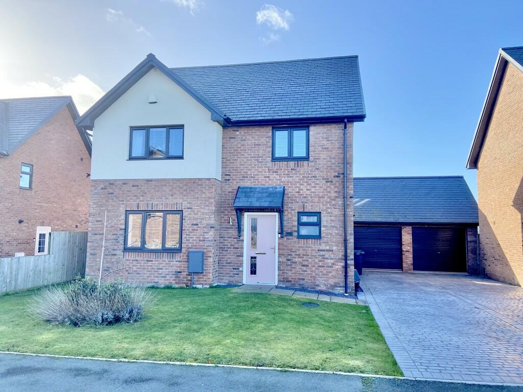 4 bedroom detached house for sale in Springfield Close, Prees, SY13