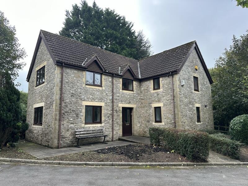 Office to lease in Charlton Gate, Lower Charlton Trading Estate