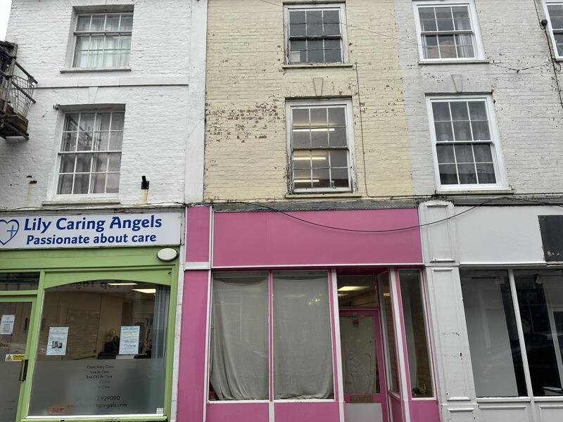 High street retail property to lease in Holyrood Street, Chard