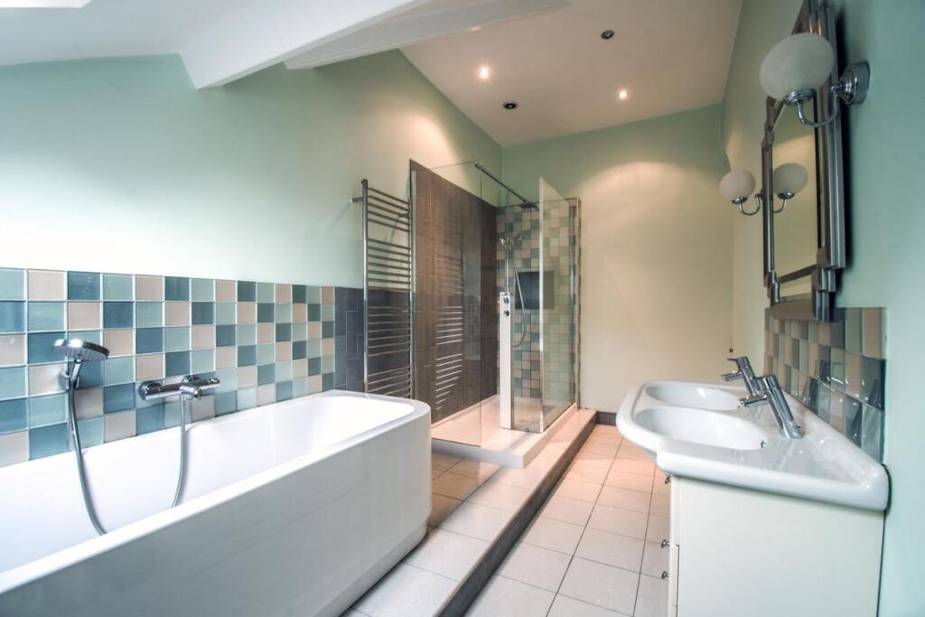 Additional property image - Alne House, Great Alne, Warwickshire