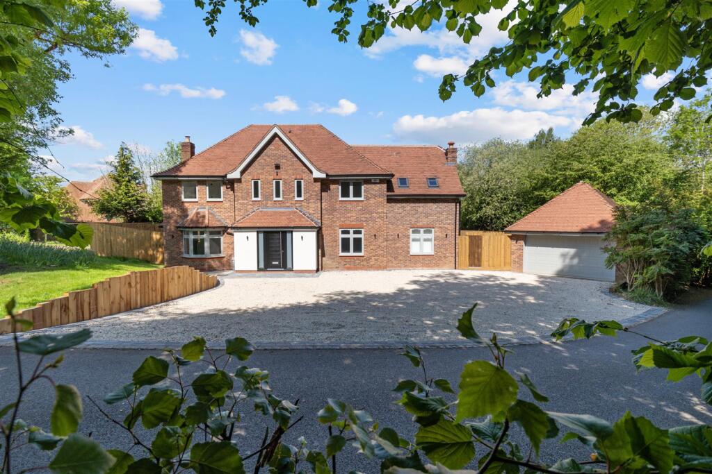 Main image of property: Kington Rise, Claverdon, Warwick
