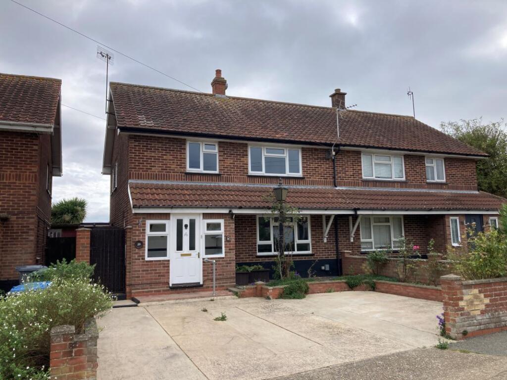 Main image of property: 25 Waveney Road, Felixstowe, Suffolk, IP11 2NT