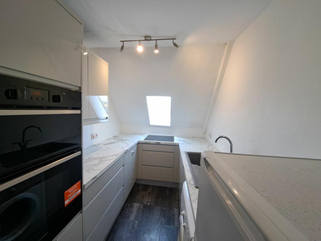Additional property image - West Street, Alresford, SO24