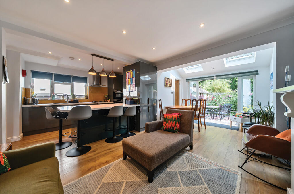 Main image of property: Ridge Lane, Nascot Wood, Watford WD17 4SY