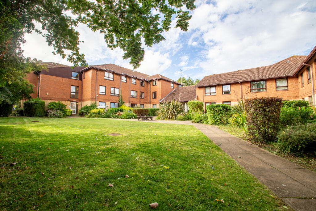 1 bedroom retirement property for sale in Heritage Court, Eastfield ...