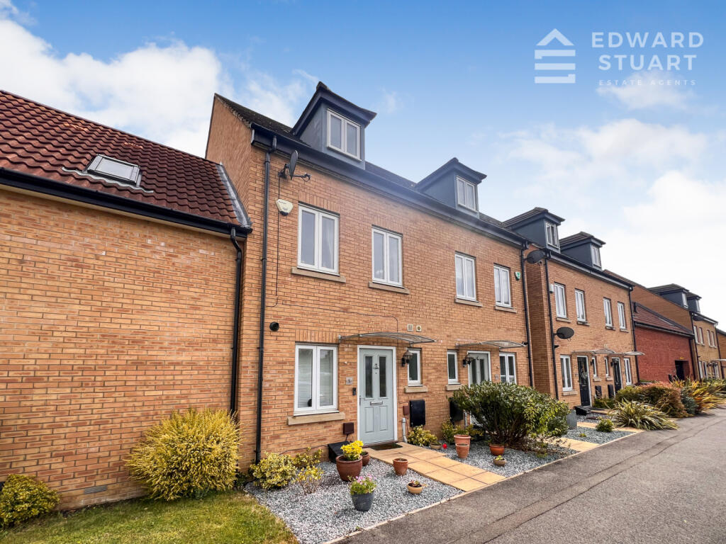 3 bedroom town house