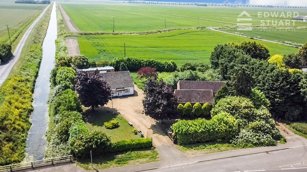 Main image of property: The Ferns, Wisbech Road, THORNEY, Peterborough PE6