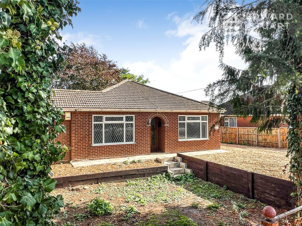 Main image of property: Peterborough Road, Crowland, Peterborough, Lincolnshire, PE6