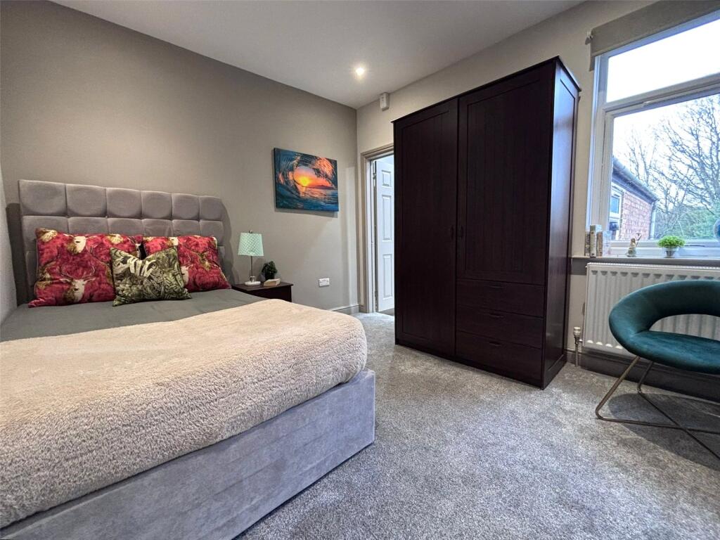 Main image of property: Dogsthorpe Road, Peterborough, Cambridgeshire, PE1