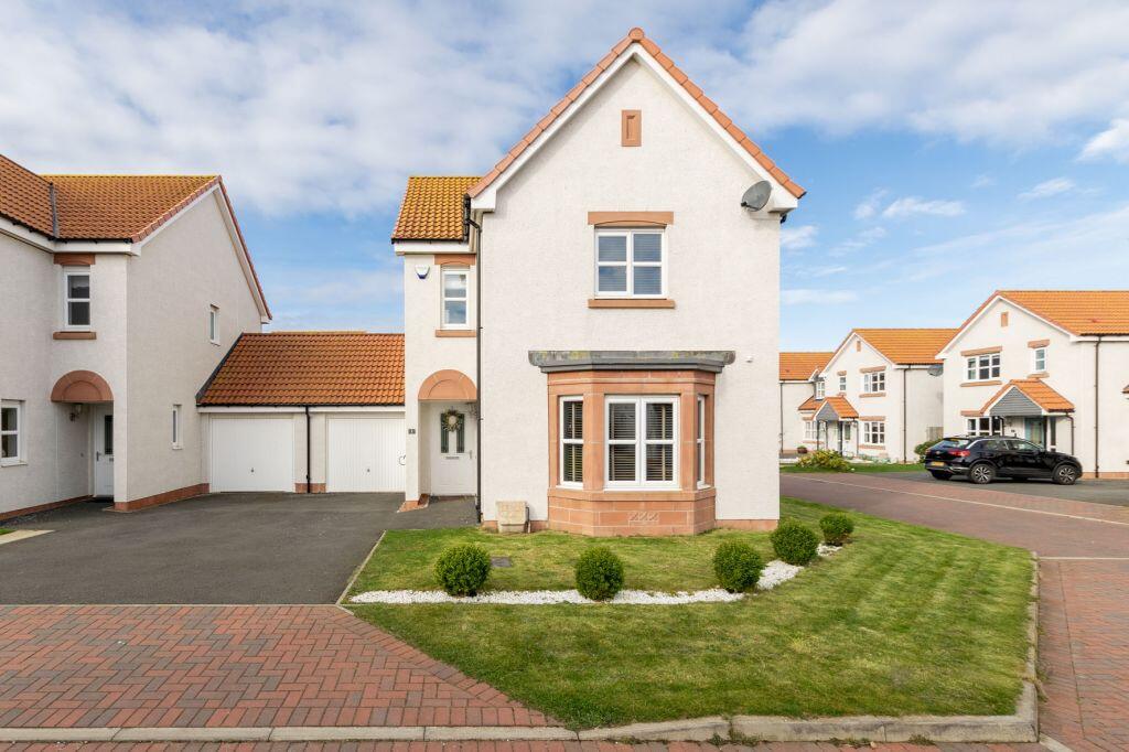 Main image of property: 3 Robert Louis Way, North Berwick, East Lothian, EH39 5FR