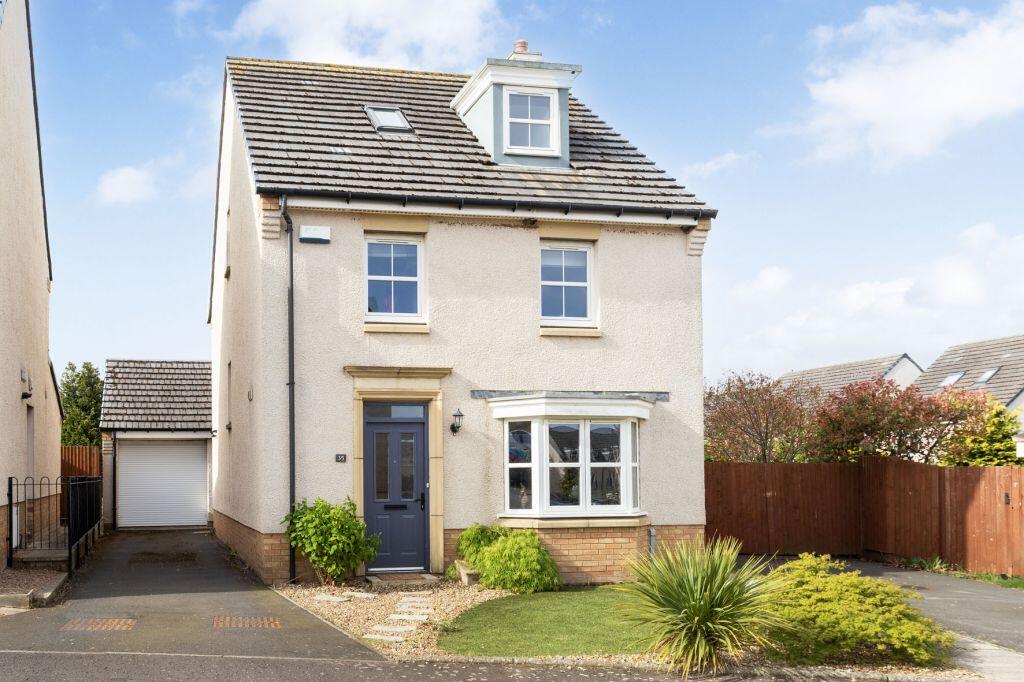 Main image of property: 35 Park Drive, Wallyford, East Lothian, EH21 8DA