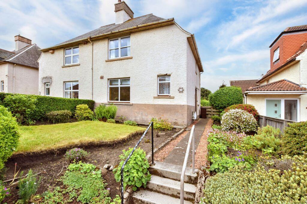 Main image of property: 13 East Loan, Prestonpans, East Lothian, EH32 9EF