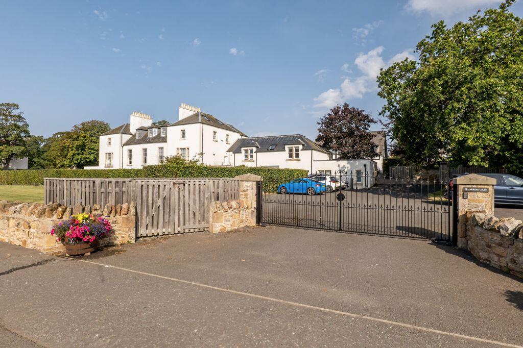 Main image of property: 17 St Andrews Court, Main Street, Gullane EH31 2AS