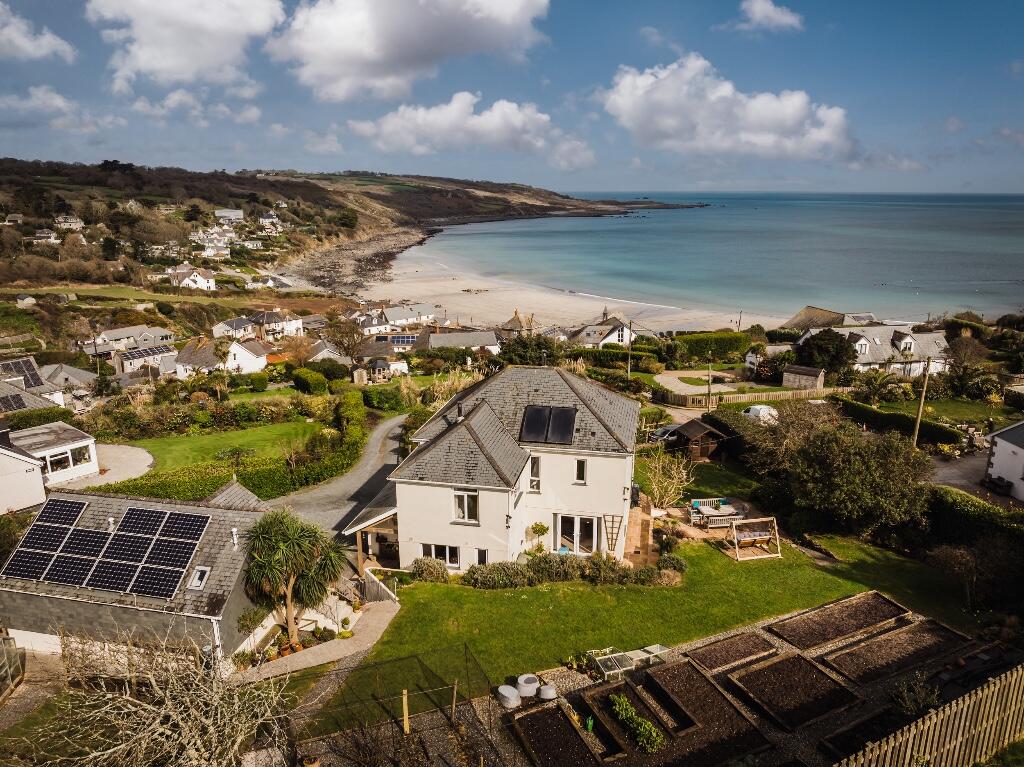 3 bedroom character property for sale in Coverack, Lizard Peninsula, TR12