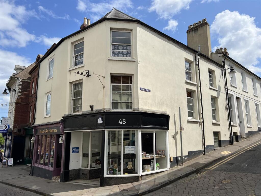Main image of property: Ross Town Centre