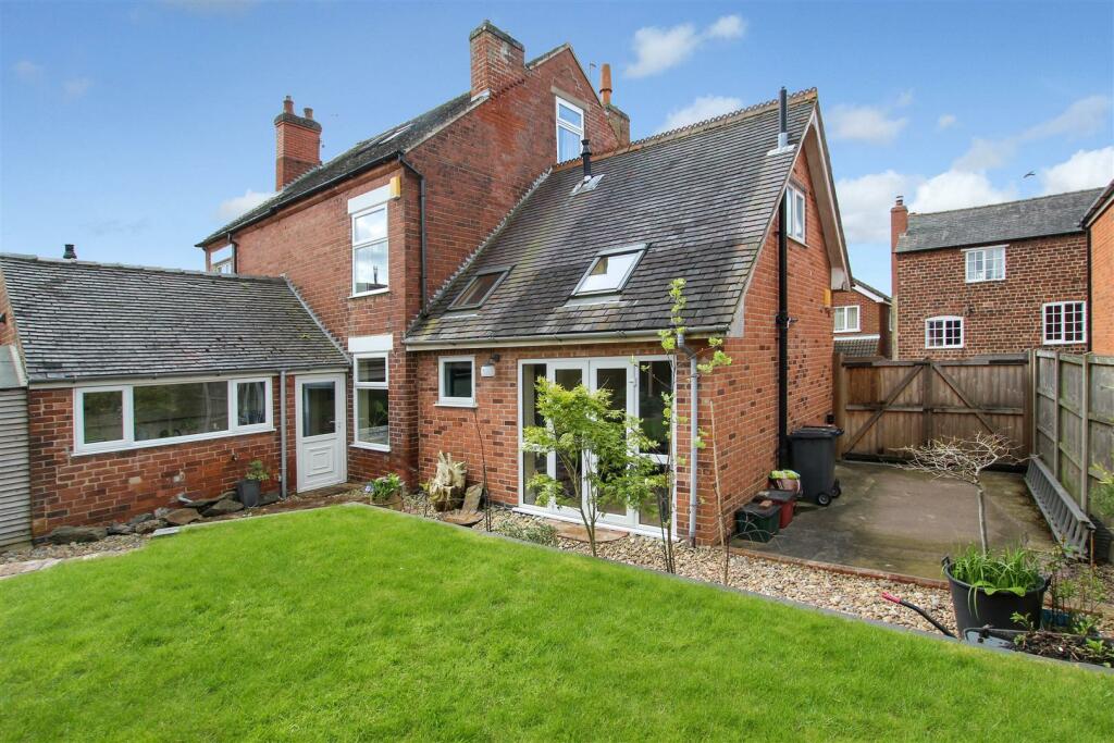 4 bedroom house for sale in Navigation Street, Measham, Swadlincote, DE12