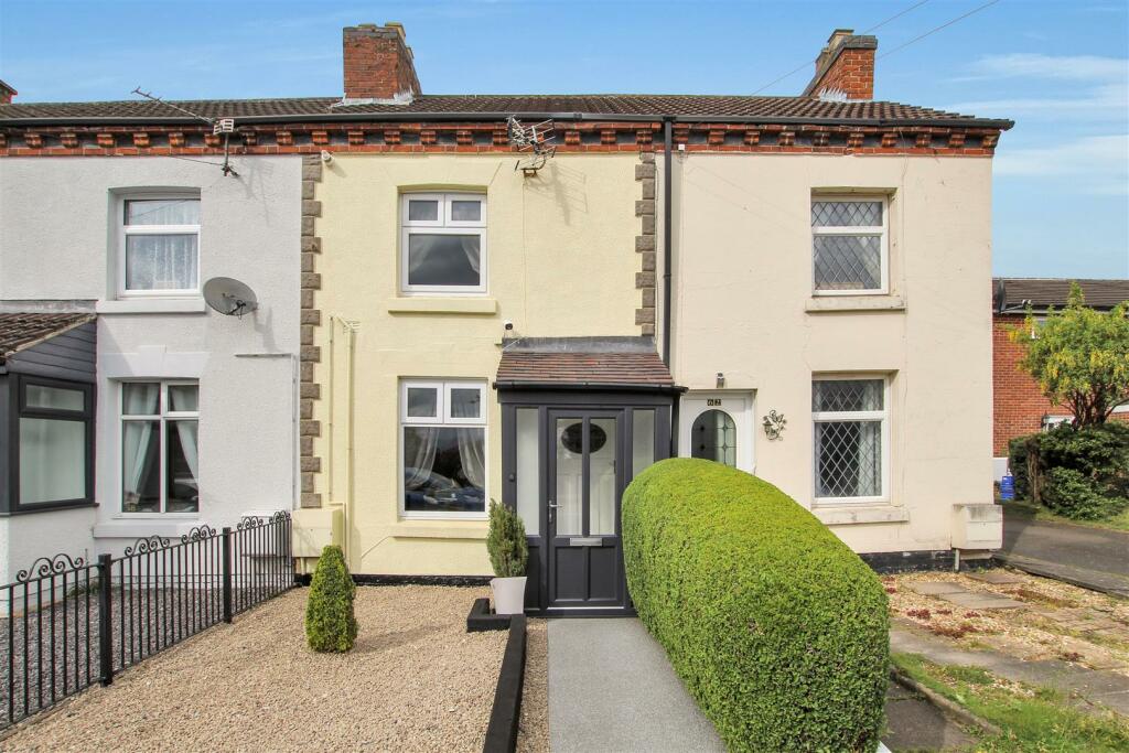 2 bedroom terraced house for sale in Leicester Road, Measham