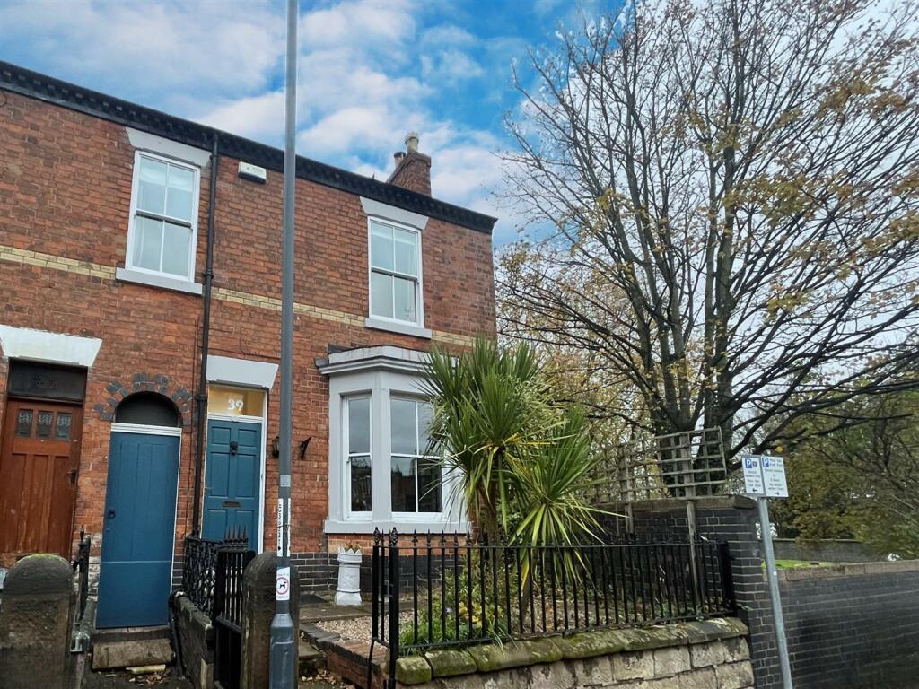4 bedroom end of terrace house for sale in North Street, Strutts Park, Derby, DE1