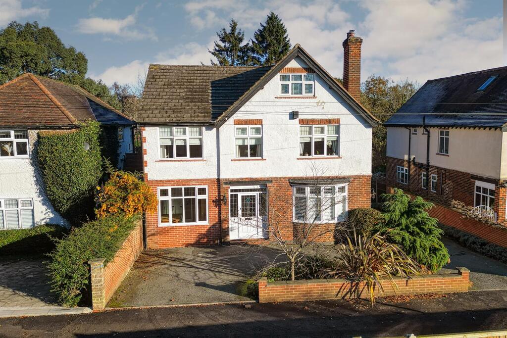 Main image of property: Pastures Avenue, Littleover, Derby