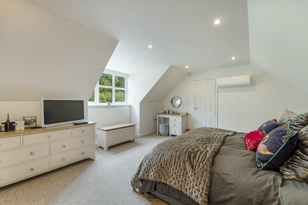 Additional property image - Nortons Wood Lane, Clevedon, BS21