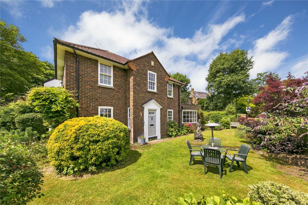 Main image of property: The Avenue, Twickenham, TW1