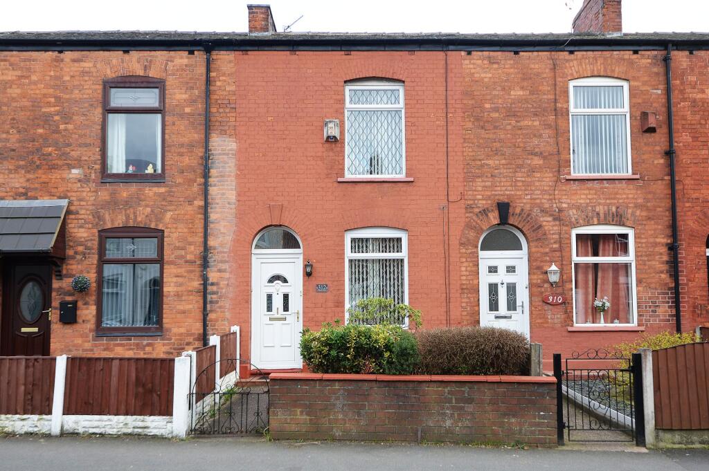 Main image of property: Fairfield Road, Droylsden, M43