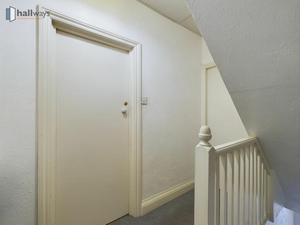 Additional property image - a Brighton Road, Coulsdon