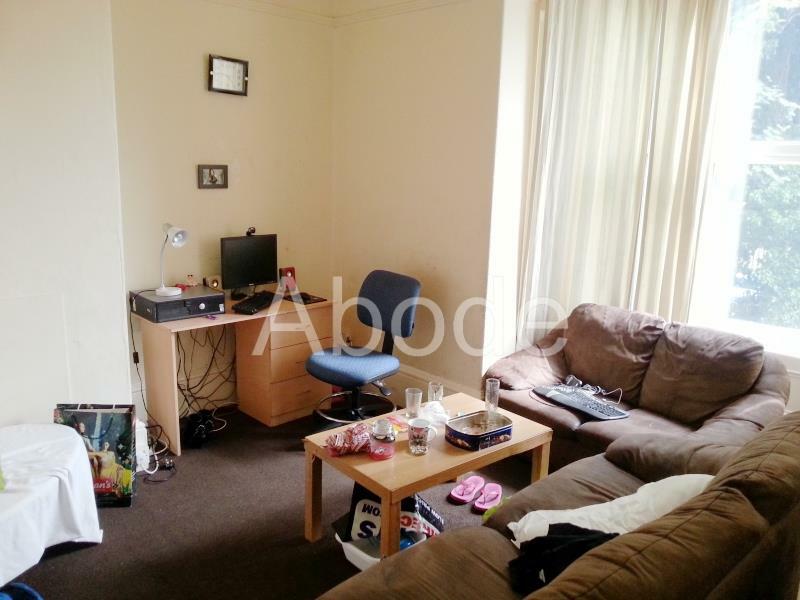 2 bedroom flat for rent in Kensington Terrace, Hyde Park, Leeds, LS6