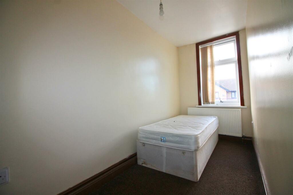 Additional property image - Gaythorne Road, Bradford