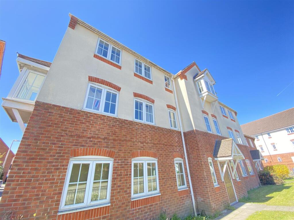 Main image of property: Station Road, Thatcham
