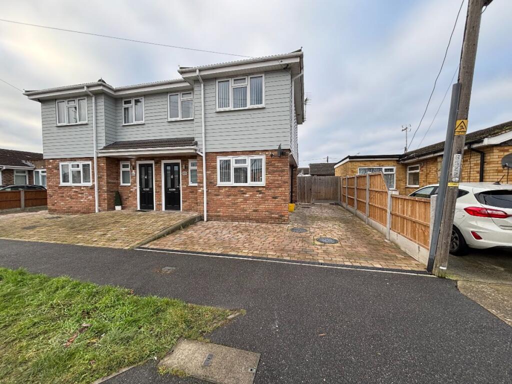Main image of property: 24A Oxford Road, Canvey Island