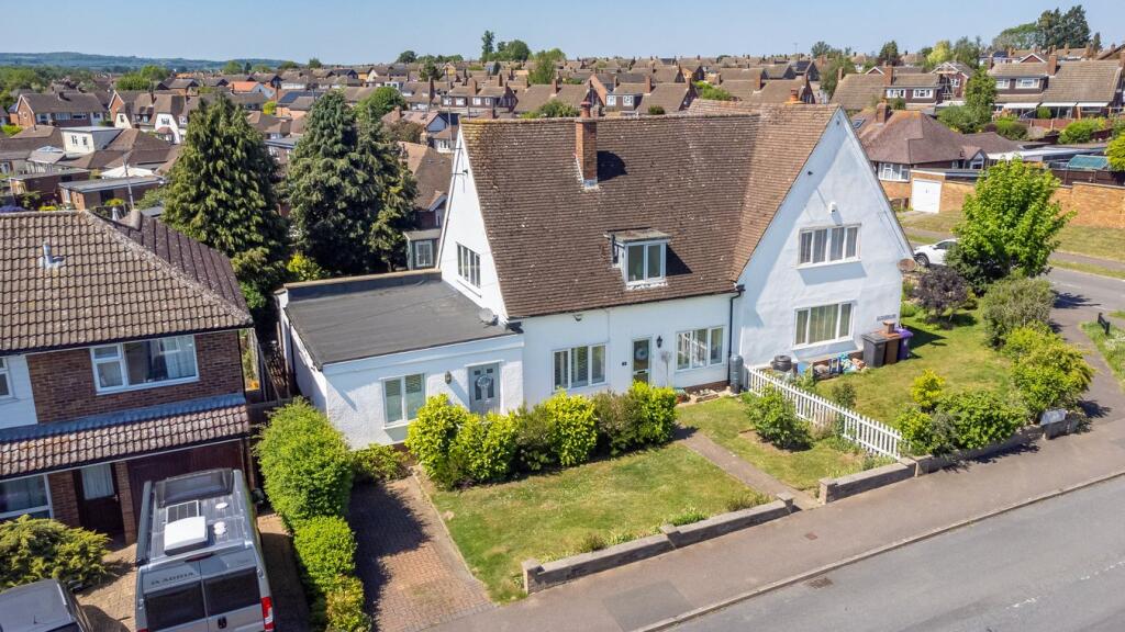 Main image of property: Stotfold Road, Hitchin, SG4